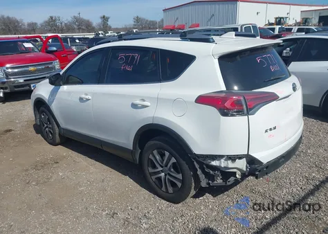 2017 Toyota Rav4 Le z USA, uszkodzony, nr VIN JTMZFREV0HJ715302